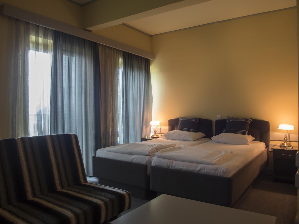 Hotel Vidikovac Ni エクステリア 写真