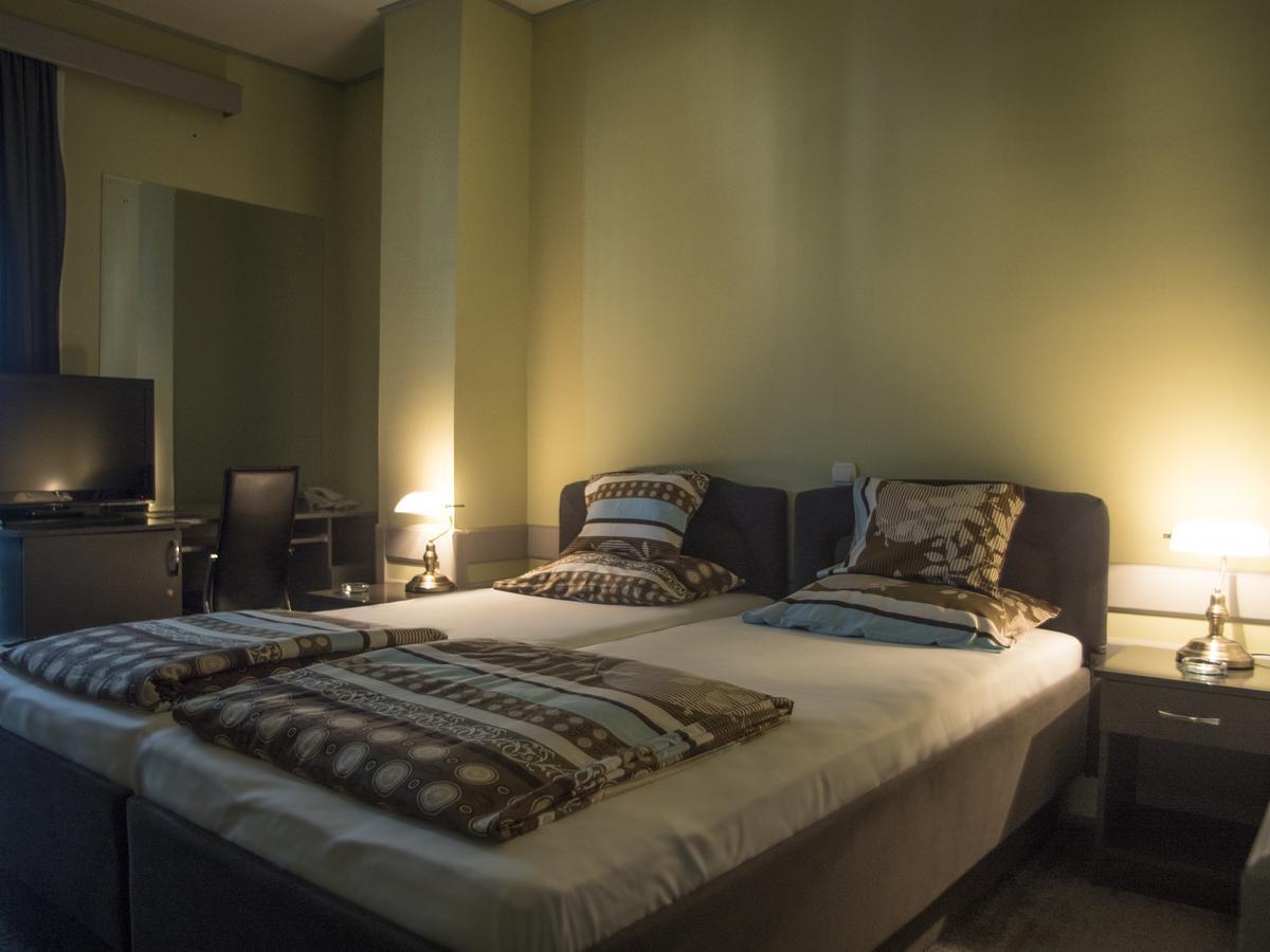Hotel Vidikovac Ni エクステリア 写真