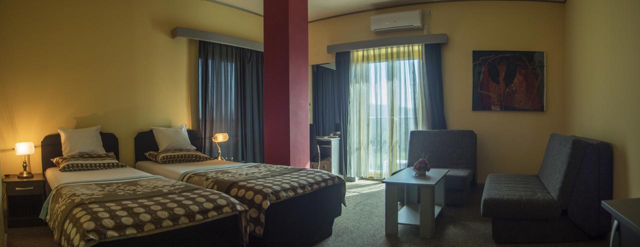 Hotel Vidikovac Ni エクステリア 写真