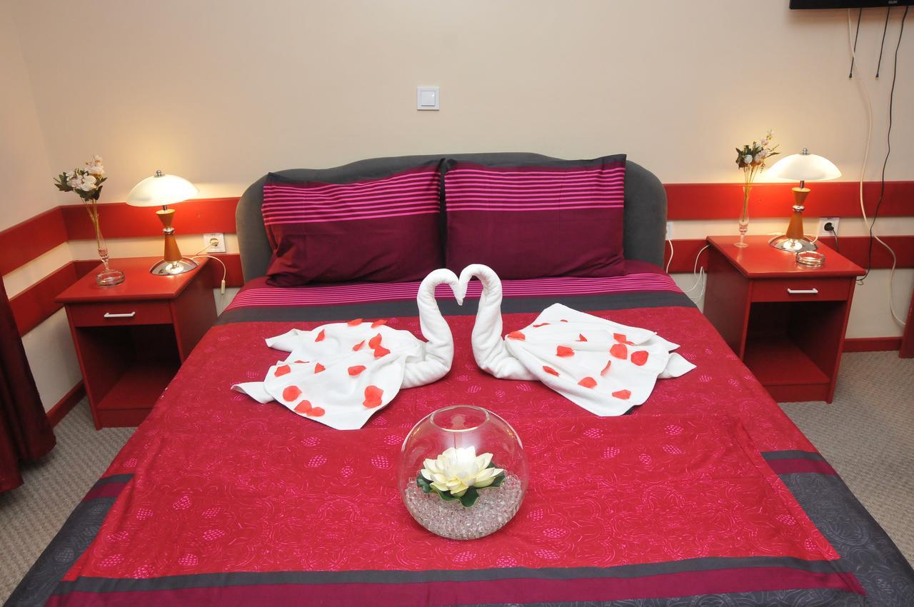 Hotel Vidikovac Ni エクステリア 写真