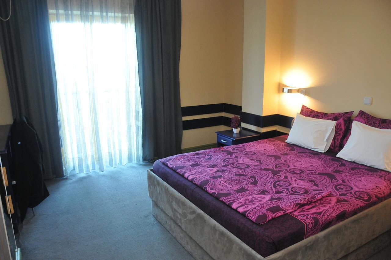 Hotel Vidikovac Ni エクステリア 写真